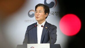 성윤모 장관 “12일 도쿄서 ‘수출규제’ 양국 실무 만남 조율중”