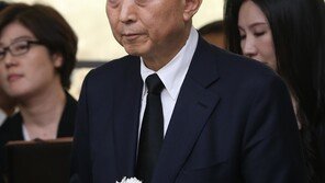 하토야마 前총리 “아베, 정치 문제에 경제 끌어들여선 안 돼”