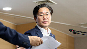 “韓 전략물자 밀수출 다수 적발” 日 근거는 조원진 입수 자료