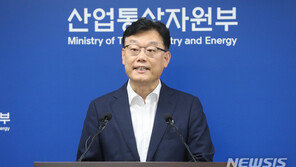 정부 “日 불화수소 유출 여부 조사, 완벽한 상태로 시행”