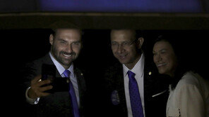 브라질 대통령, 아들을 주미대사로 지명 검토