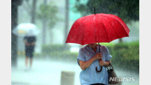 [날씨] 18일 서울 출근길 빗방울…낮엔 33도 습한 더위