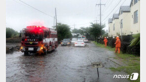 ‘태풍 다나스 영향’ 제주 200㎜ 폭우…144개 탐방로 통제