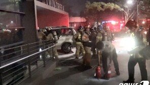 일본대사관 건물 앞 차량 방화…70대 온몸 화상 중태
