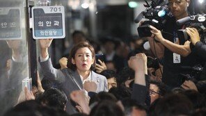 한국당, 사개특위 ‘원점’ 재논의…위원장에 율사 출신 거론