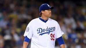 NL 사이영 레이스, ‘11승’ 류현진이 ‘IL’ 슈어저 앞지른다