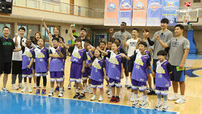 농구대표팀 김종규·라건아·허훈, 다문화 농구팀 스페셜 코치