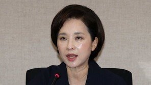 유은혜 “상산고, 이르면 26일 동의 여부 결정”…공론화 제안에는 글쎄