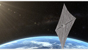 돛 달아라, 돛 달아라… ‘우주 돛단배’ 떴다