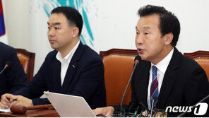 손학규 “당내 갈등은 기본적으로 ‘당권 싸움’…관심 없어”