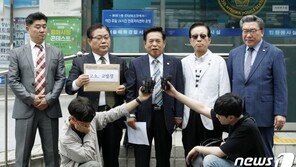 전광훈 목사, 횡령 혐의로 또 고발당해…“적자라서 그랬다” 반박