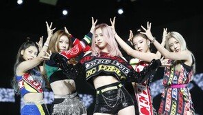 ‘컴백’ ITZY(있지) “박진영 자작곡, 원하던 일…큰 사랑 부탁”