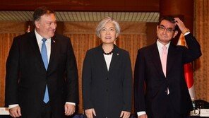 2일 한미·한미일 연쇄회담…美 중재로 한일 확전 피하나