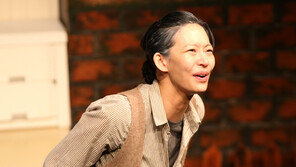 [양형모의 공소남닷컴] 정애연 “진정한 배우 꿈…명품백 대신 소쿠리 들었죠”