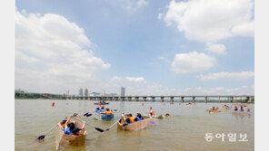 [청계천 옆 사진관] 한강에 종이배가 뜬다? 안 뜬다?! 