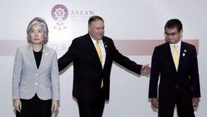 교도 “폼페이오 美외무, 한일갈등 구체적 중재안 제시 안 했다”