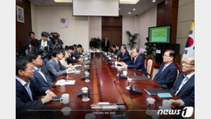 ‘무도함·작심·항전의지’…靑 참모들, 일제히 ‘극일’ 여론전