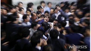 경찰, ‘패스트트랙 3번 불응’ 한국당 의원들 접촉…“입장 달라”