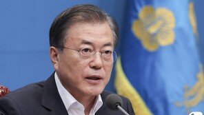 [전문]文대통령 “도덕적 우위 바탕한 경제강국…새로운 미래 열 것”