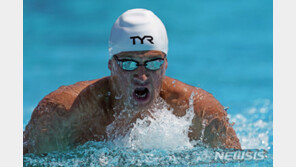 징계 마치고 돌아온 록티, 미국수영선수권 개인혼영 200m 우승