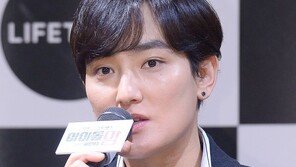 강타, 사생활 논란에…신곡 공개 취소 이어 뮤지컬 ‘헤드윅‘ 하차