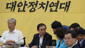 쪼개지는 평화당…총선 앞 ‘제3지대 신당’ 정계개편 신호탄?
