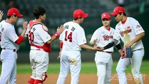 홈런 줄었어도…최다 도루·최소 실책 디테일 강화한 SK