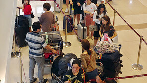 ‘성수기 공항’ 일본 여행객만 확 줄었다…10.8% 폭락