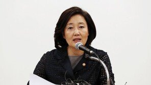 박영선 “폴리이미드 양산도 가능”…힘 빠진 日 반도체부품 수출규제