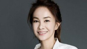 장윤정 파경, 이혼한 남편은 김상훈 자유한국당 부위원장