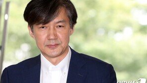 한국당, ‘조국 일가’ 의혹 전방위 고발전…與 “밀리면 끝장”