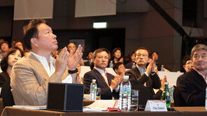 ‘SK판 다보스포럼’ 이천포럼 개막… “딥체인지 더 속도내자” 치열한 토론