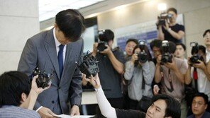 [전문]조국 법무부장관 후보자 “사모펀드·웅동학원 사회환원”