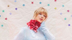 테일러 스위프트, 사랑에 대한 헌사··새음반 ‘러버’