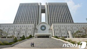 부녀자 납치 ‘제2의 지존파’ 19년만에 재판…2심도 강도·성폭행 무죄