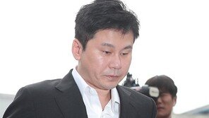 피의자로 포토라인에 선 YG제국 양현석