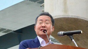 홍준표 “조국 ‘쉴드’보니 ‘뻔뻔한 좌파·비겁한 우파’ 명언인듯”