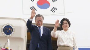 조국 딸 특혜 논란에… 대학 입시 제도 탓한 文대통령