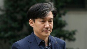 청문회 무산 위기에 지지자들 ‘법대로 조국 임명’…일주일째 ‘실검장악’