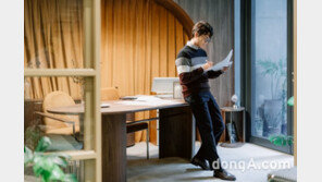 이랜드리테일, 한국인 체형 맞춘 ‘탄성팬츠’ 출시…“직장인 바지 고민 종결”