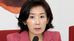 나경원 ‘조국 가족 양보’ 제안…이인영 “어렵다” 오신환 “동의”
