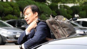 조국 간담회…野 “국회능멸 모욕행위” vs 與 “판단 기회”