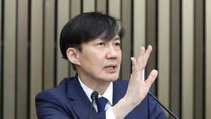 조국 “딸, MB정부 입시제도 하에 인턴…비난 과도하다 생각”