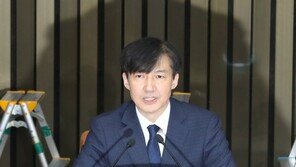 조국 “개인적 소신을 삶에 관철시키지 못했다…안이했다”