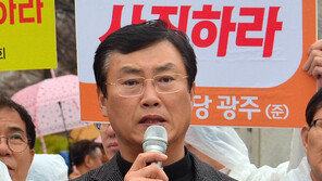 “고 조비오 신부와 5·18 헬기 사격 목격 평신도 있어”