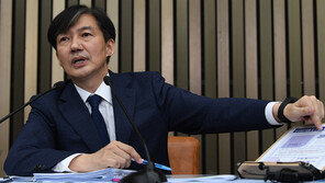 “몰랐다” 변명 일관한 조국 간담회