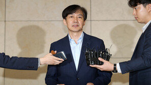 조국 “늦었지만 청문회 다행…수사 이유로 답변 피하지 않겠다”