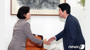 조국 지명부터 청문회 합의까지…26일간 이어진 여야 힘겨루기