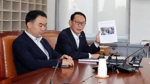 법사위, 증인채택 협상 진통…간사협의 시작부터 ‘신경전’