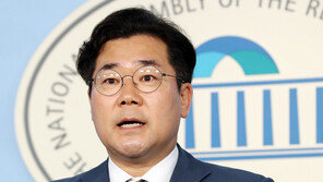 與 “조국 고발한 김도읍·김진태·주광덕 청문위원 사퇴해야”